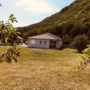 https://villa-vacances-neuve.midi-pyreneeshotels.com